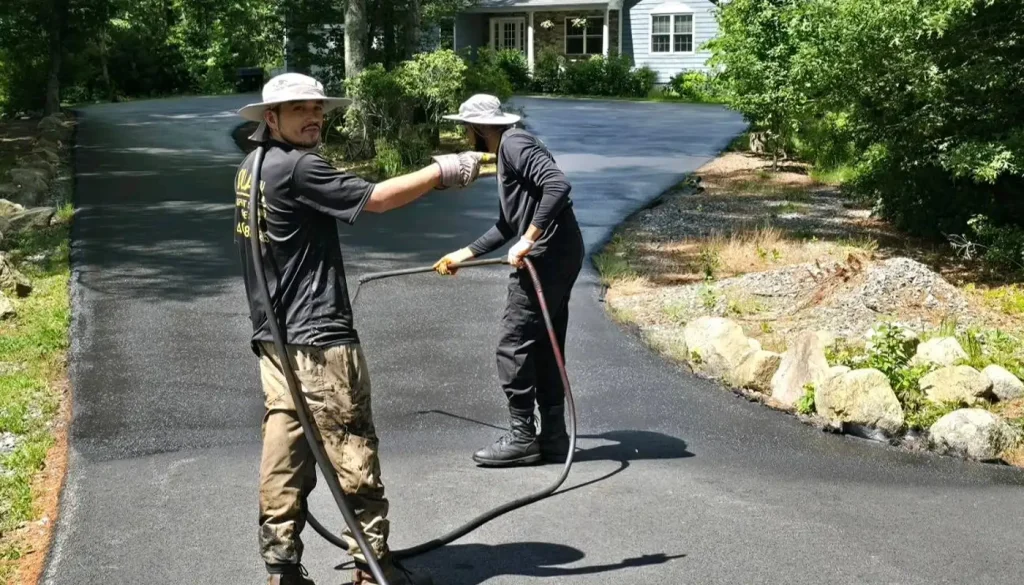 quality asphalt sealcoating