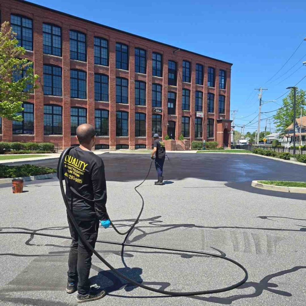 commercial asphalt contractor