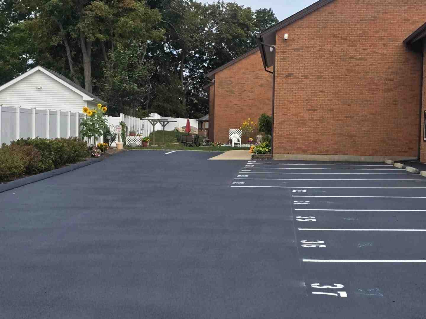 Apartment complex maintenance